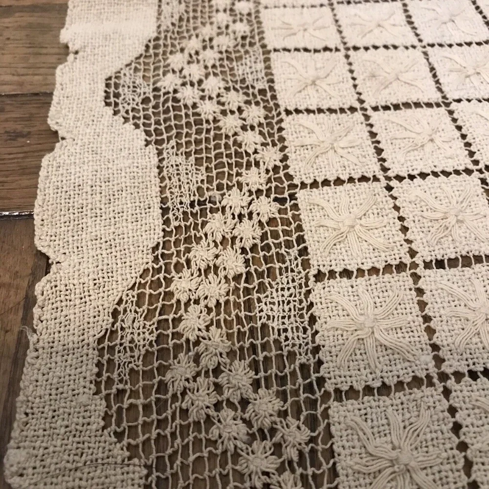 Antique Vintage Italian Sardinian Bosa Handmade Knotted Filet Lace Boho Decor